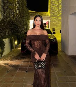 Melania Puntas - Image 76