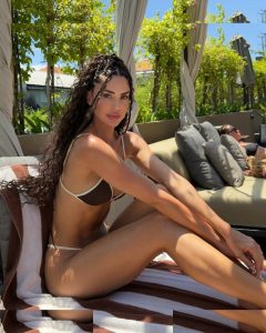 Melania Puntas - Image 22