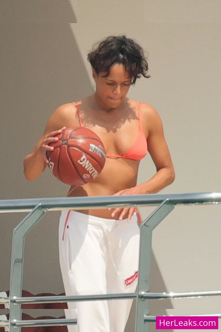 Michelle Rodriguez - Image 193