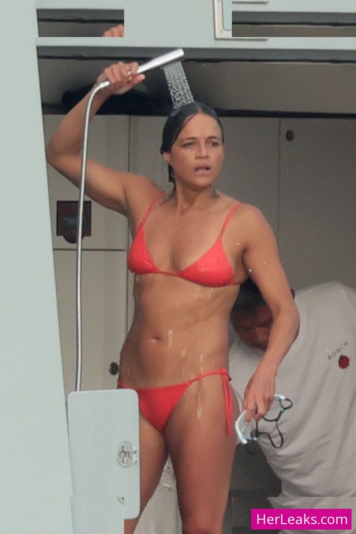 Michelle Rodriguez - Image 170
