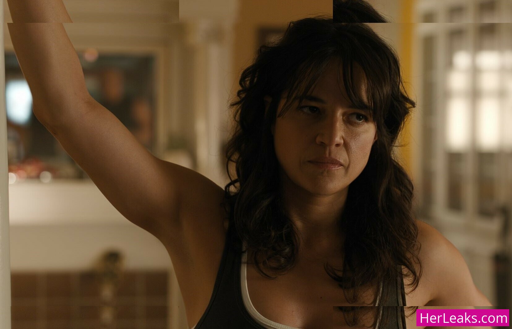 Michelle Rodriguez - Image 136