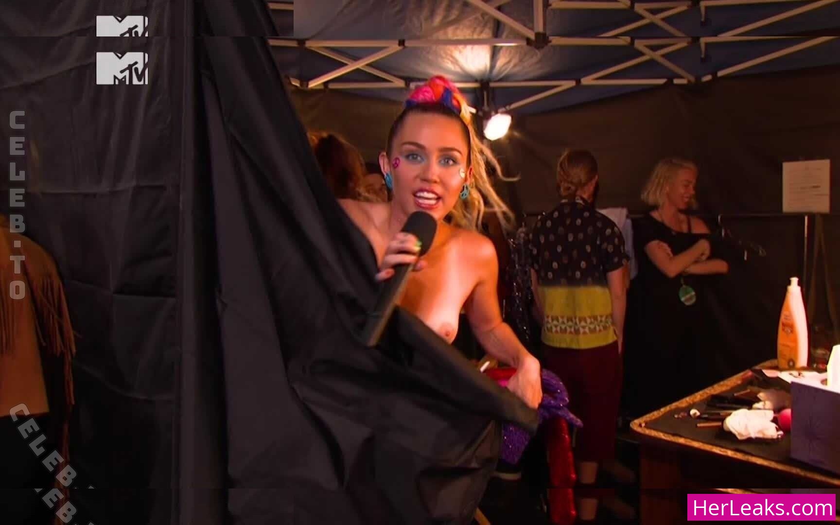 Miley Cyrus - Image 162