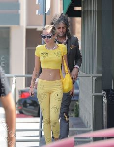 Miley Cyrus - Image 137