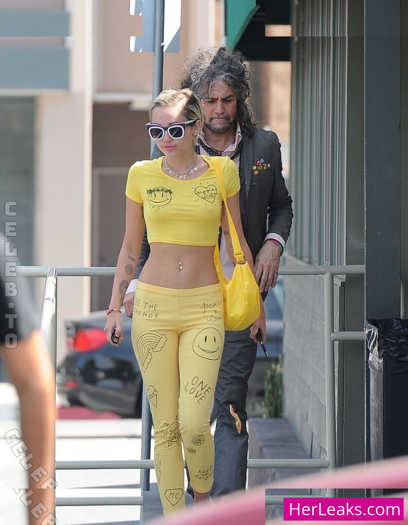 Miley Cyrus - Image 137
