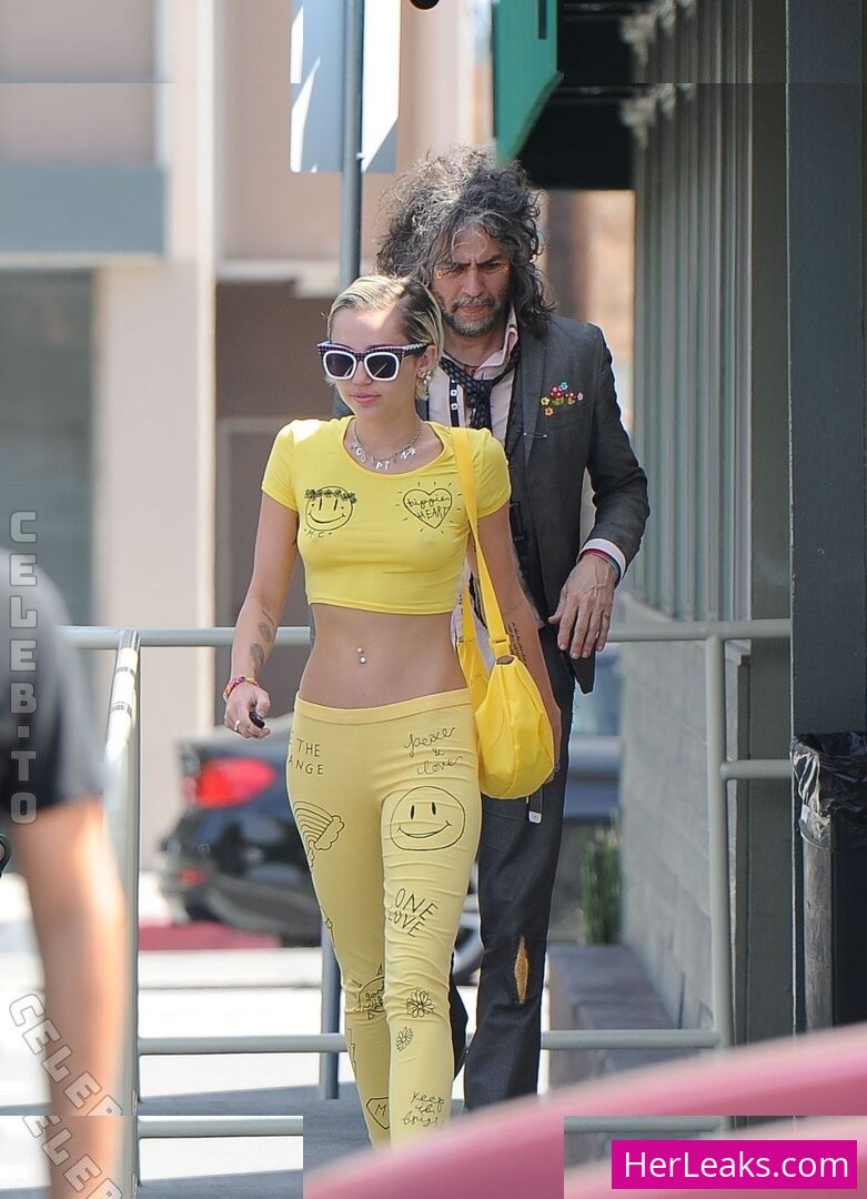 Miley Cyrus - Image 131