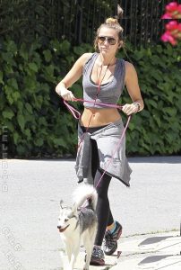Miley Cyrus - Image 100