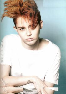 Miley Cyrus - Image 3