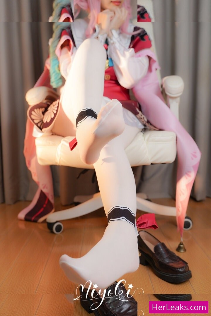 Misaki Suzuki - Image 23