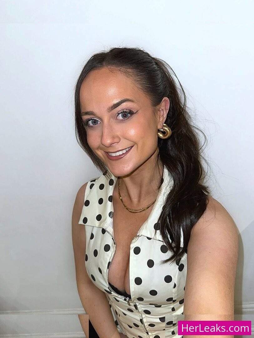 Niamh Cryan - Image 45