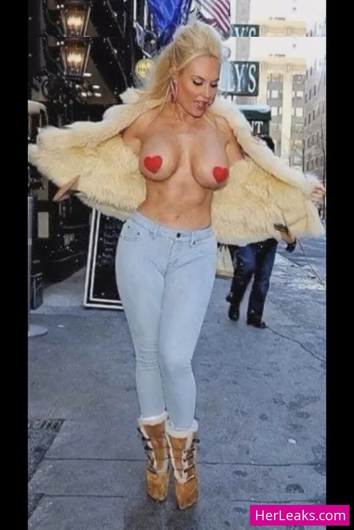 Nicole Coco Austin - Image 42