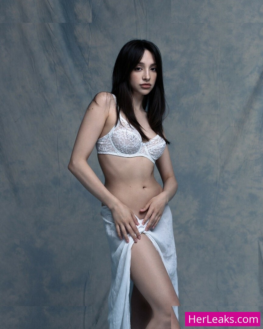 Olivia Linz - Image 33