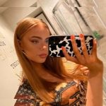 Olivia Safiri - Image 4