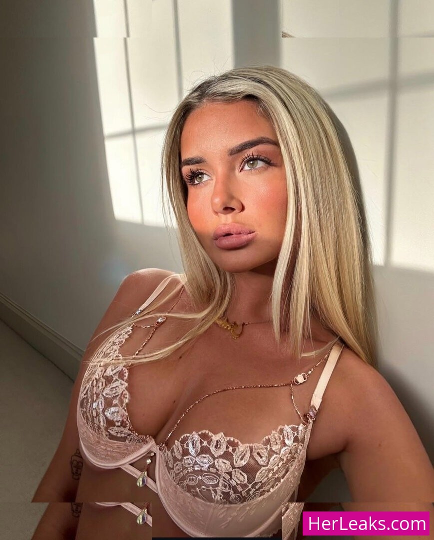 Phoebe Isobel - Image 64