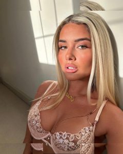 Phoebe Isobel - Image 60