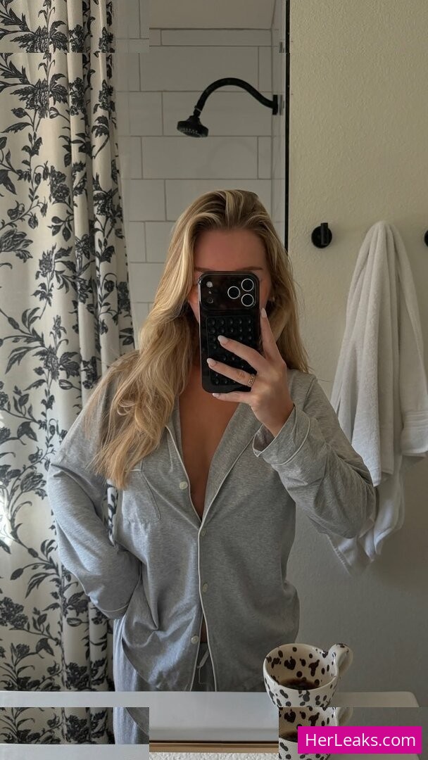 Samantha Riehl - Image 161