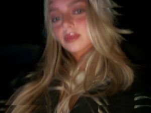 Samantha Riehl - Image 160