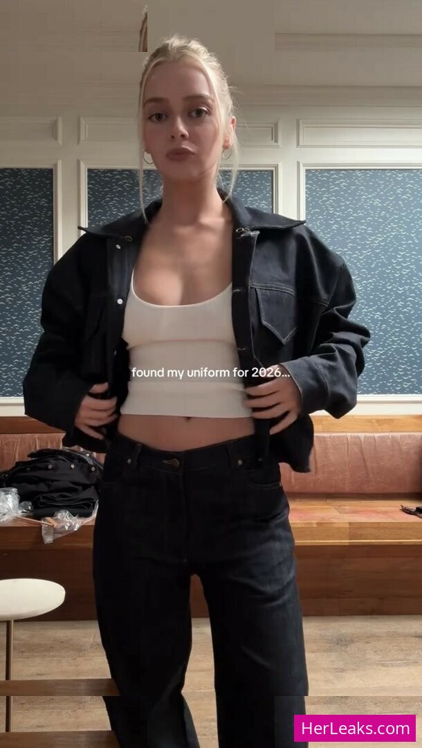 Samantha Riehl - Image 117