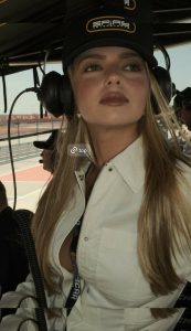 Samantha Riehl - Image 30