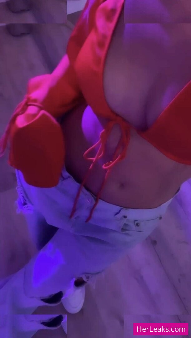 Samantha Riehl - Image 4