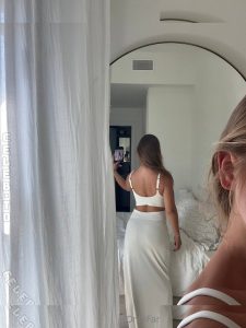 Sara Martin - Image 30