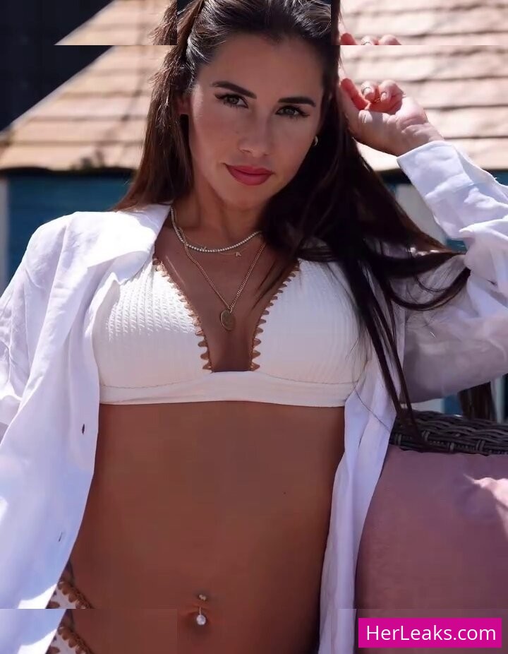 Sarah Engels - Image 89
