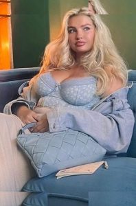 Sarina Nowak - Image 192