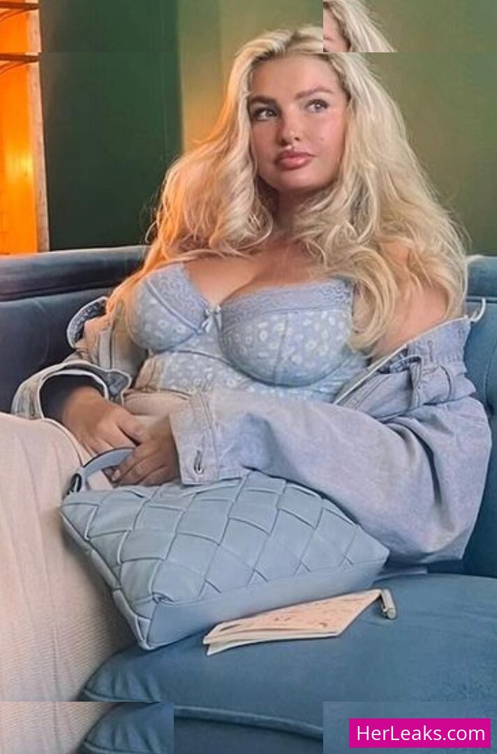Sarina Nowak - Image 192