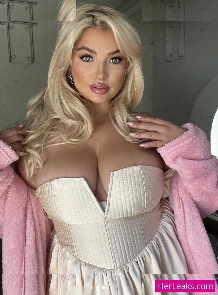 Sarina Nowak - Image 152