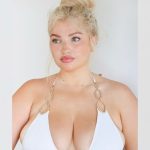 Sarina Nowak - Image 136