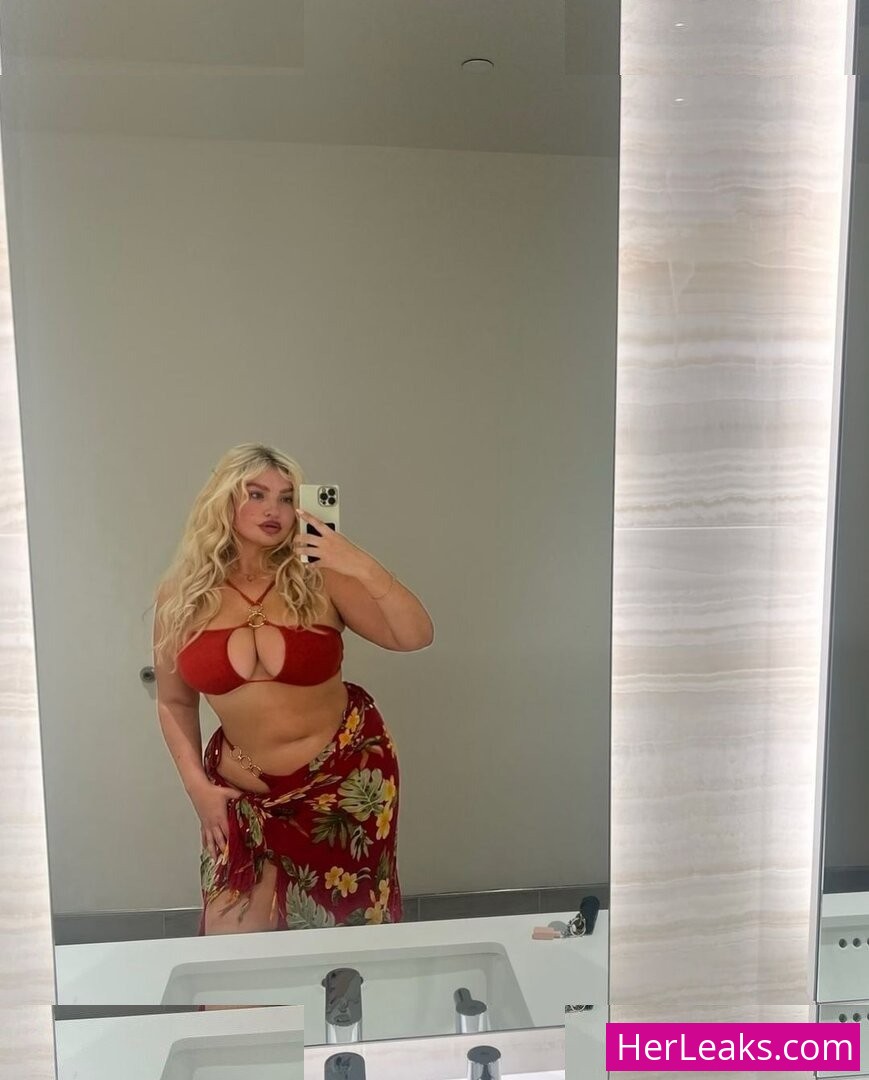 Sarina Nowak - Image 110