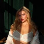 Sarina Nowak - Image 80