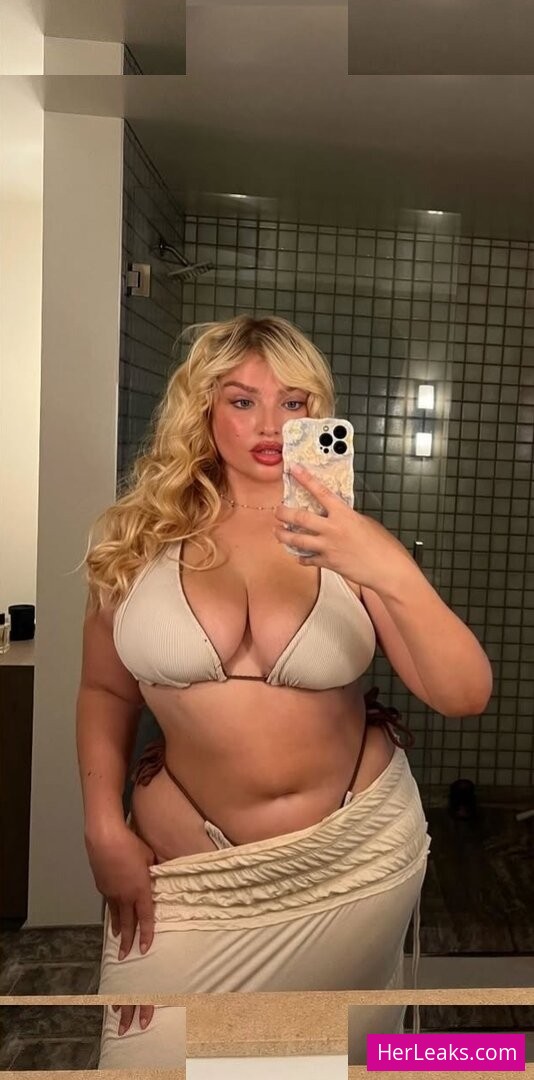 Sarina Nowak - Image 60