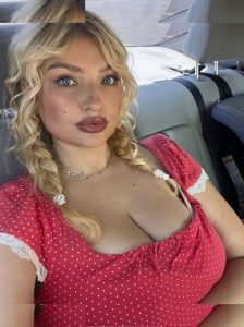 Sarina Nowak - Image 49