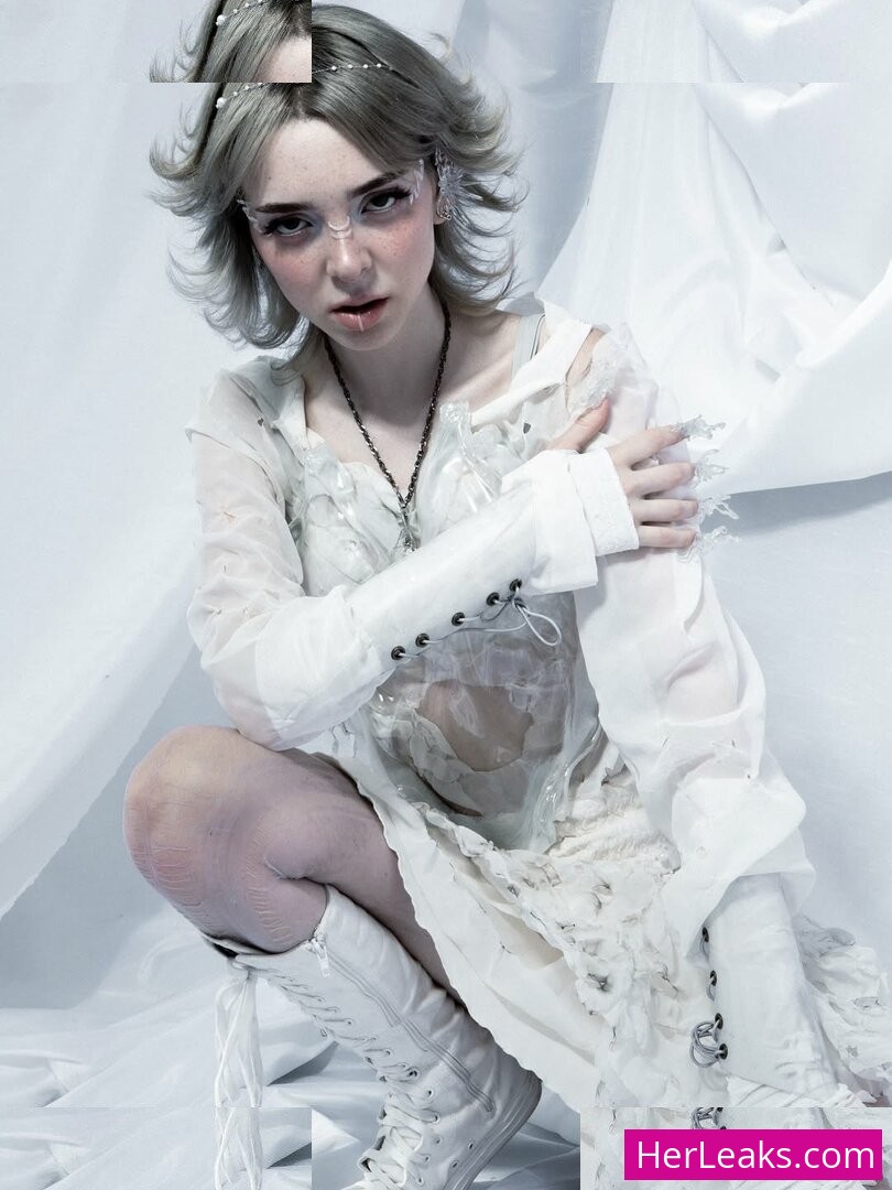 Sophie Powers - Image 158