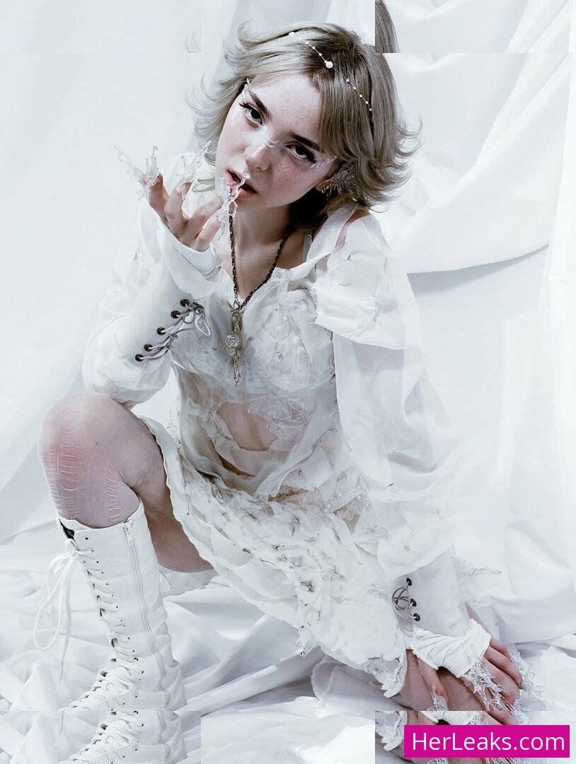 Sophie Powers - Image 155