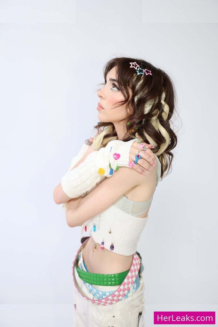 Sophie Powers - Image 139