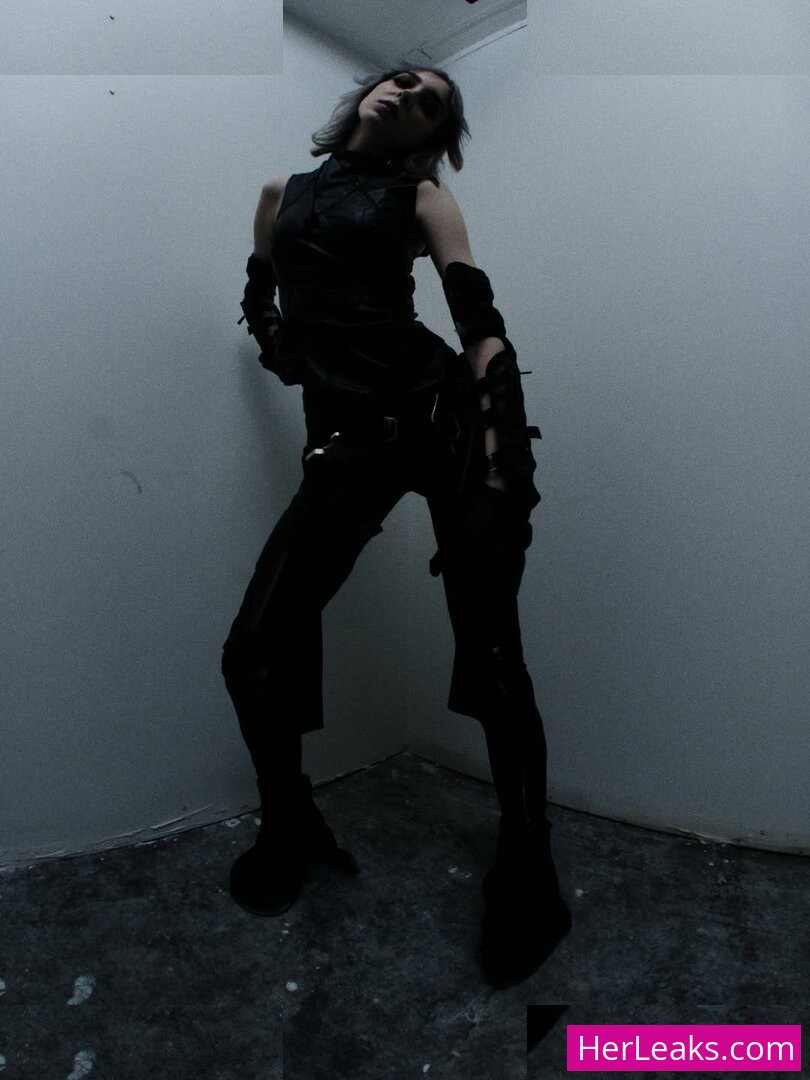 Sophie Powers - Image 55