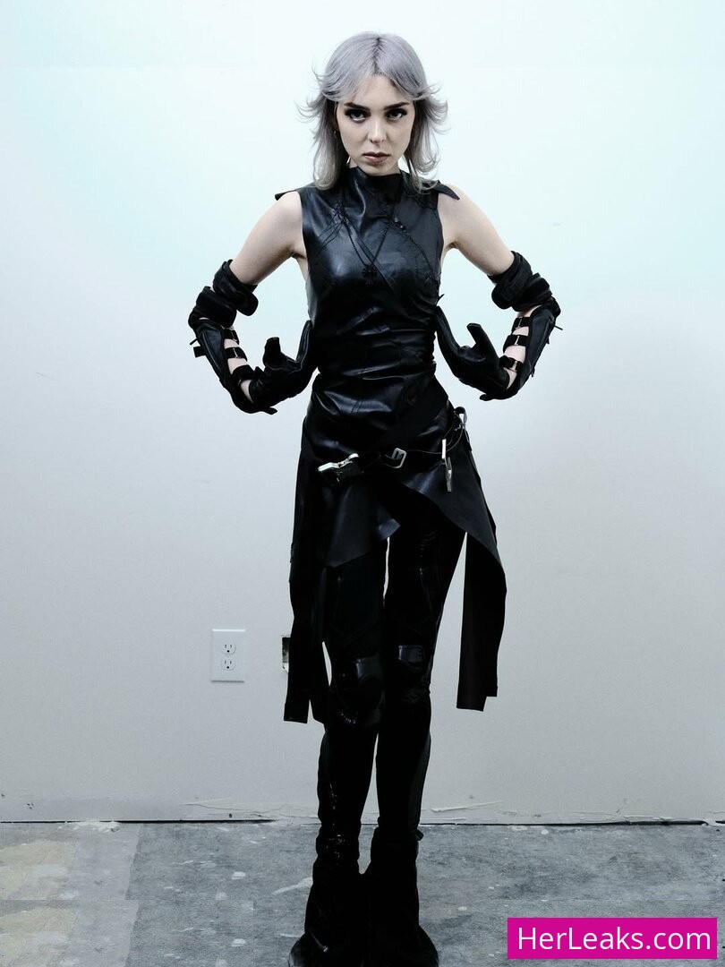 Sophie Powers - Image 49