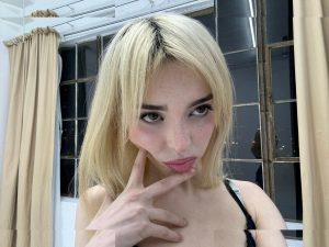 Sophie Powers - Image 33