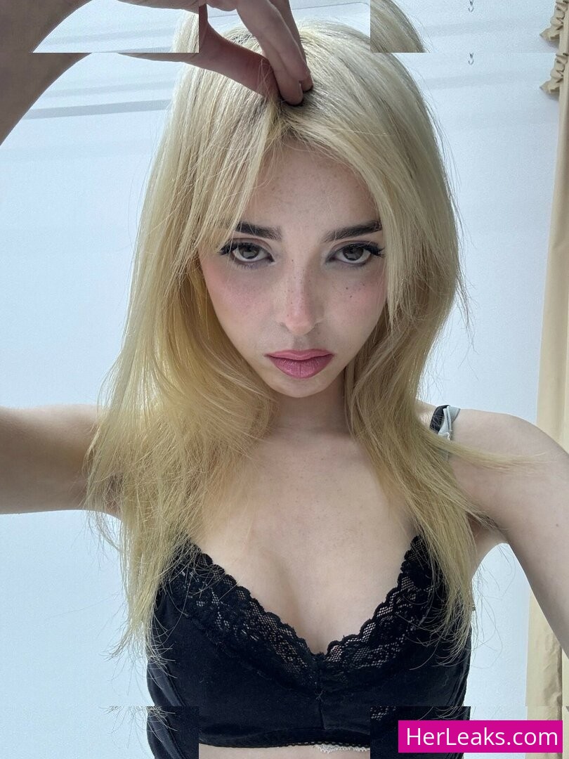 Sophie Powers - Image 28