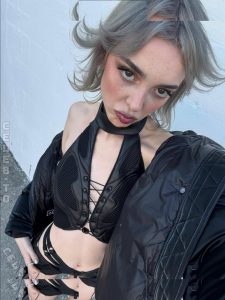 Sophie Powers - Image 17