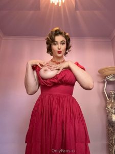 Stefania Ferrario - Image 146