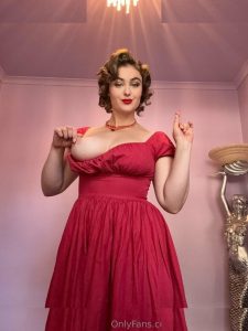 Stefania Ferrario - Image 144