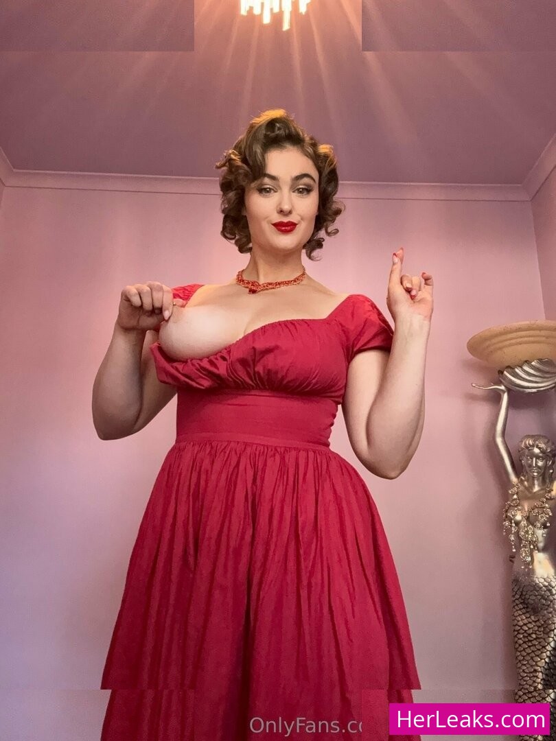 Stefania Ferrario - Image 144
