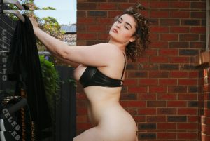 Stefania Ferrario - Image 43