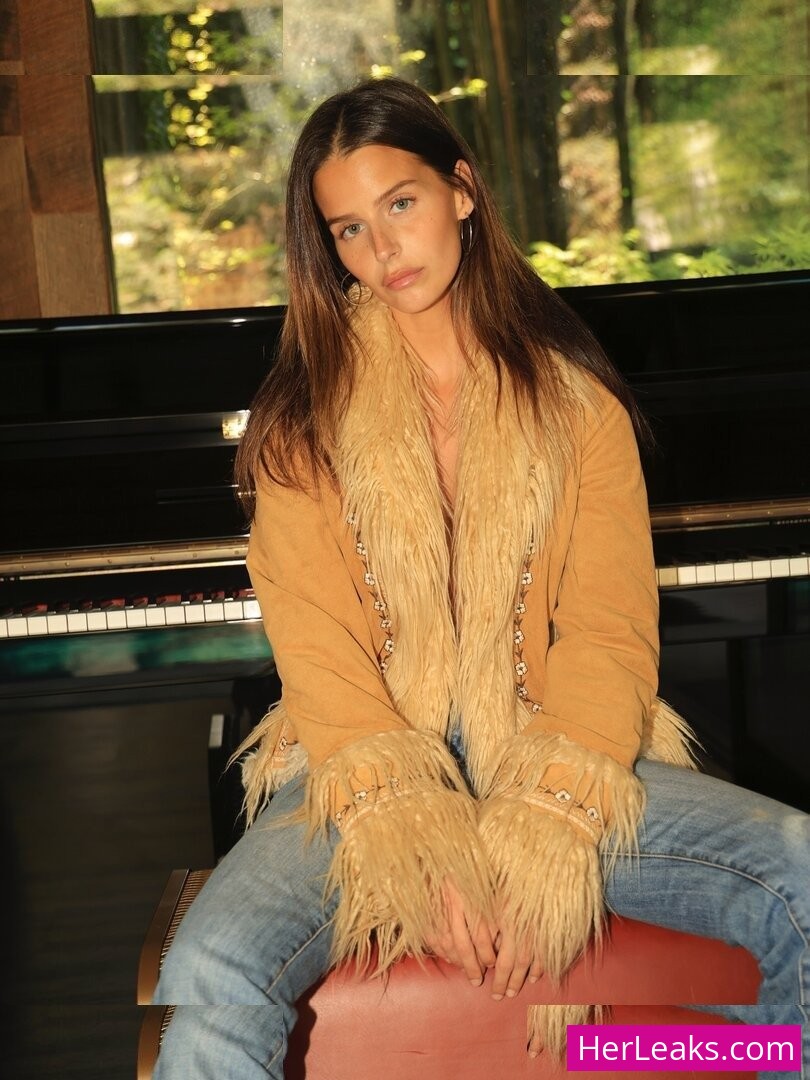 Steph Mandich - Image 11