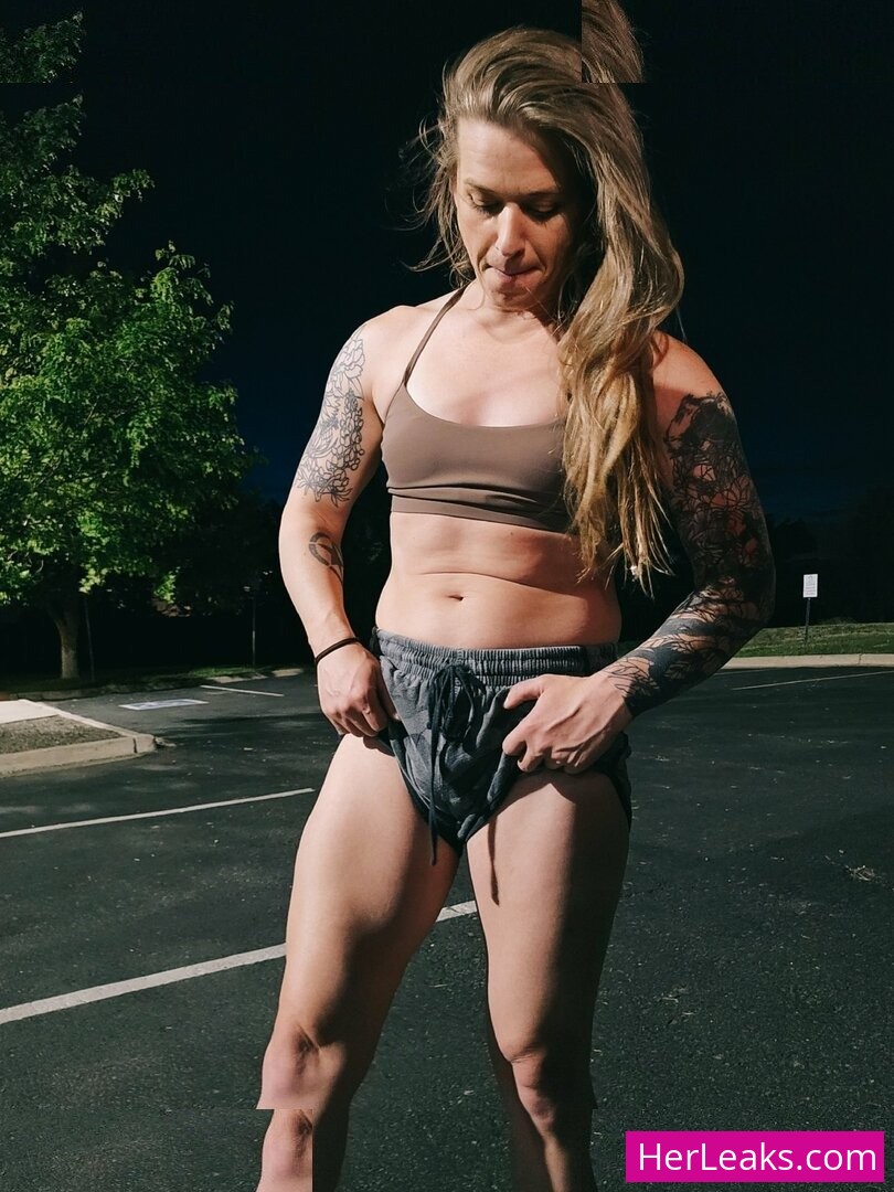 Taryn Elizabeth - Image 25