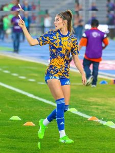 Tatiana Flores - Image 106
