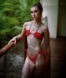 Tatiana Flores - Image 21