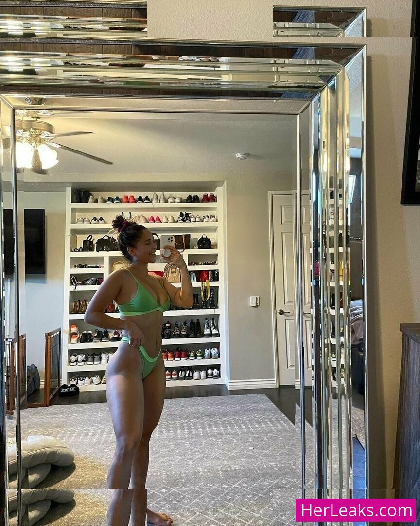 Tianna Gregory - Image 60